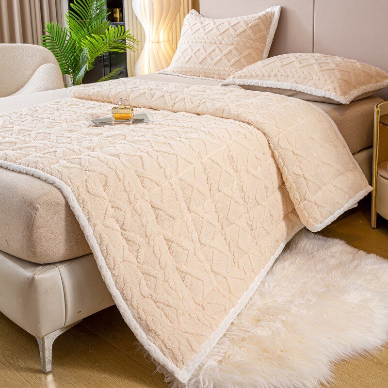 Cotton-Quilted-Mattress-Solid-Soybean-Fiber-Mattress-1-3pcs-Set-Soft-Bedding-Mattress-Clothing-Protector-Pillowcase-4