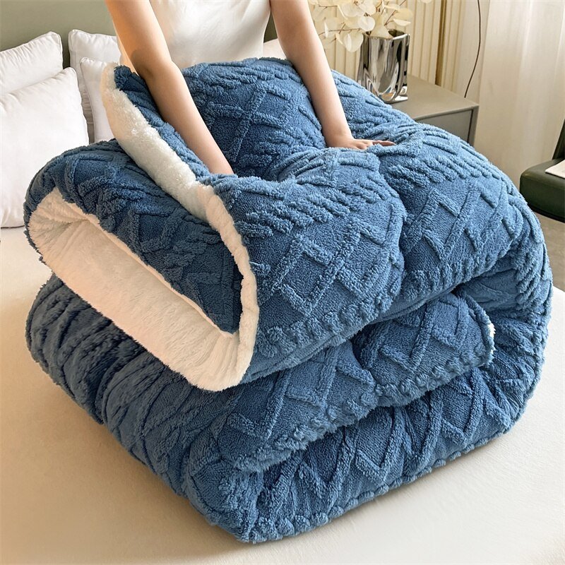 Super-Warm-Lovely-Lamb-Quilt-Winter-Blanket-5kg-Double-Sided-Velvet-Quilt-Thickened-Warm-Autumn-Spring-2